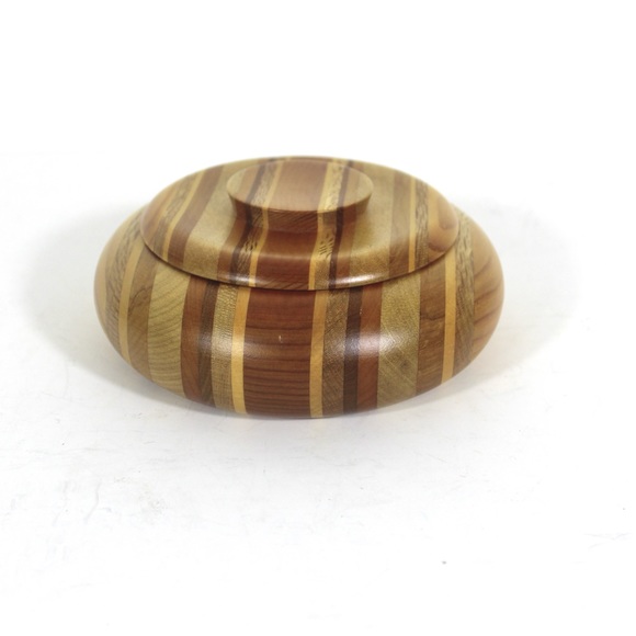 Vintage Carved Exotic Wood Box with Lid Handmade in New Zealand Stash trinket - Picture 4 of 10